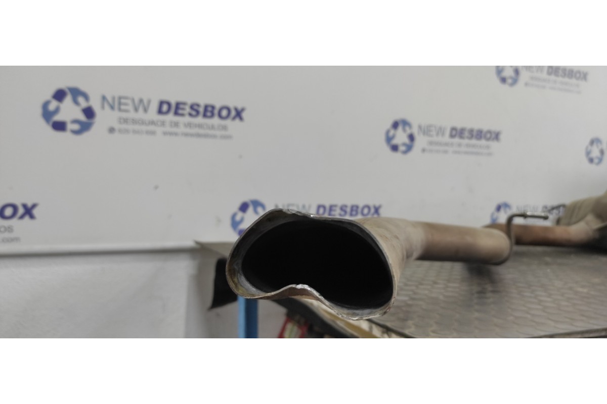 Recambio de tubo escape trasero para mercedes-benz clase c (w204) berlina 2.2 cdi cat referencia OEM IAM A2044911601  