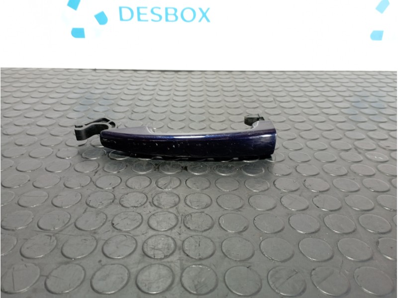 Recambio de maneta delantera derecha para peugeot 208 1.2 puretech referencia OEM IAM 8493  