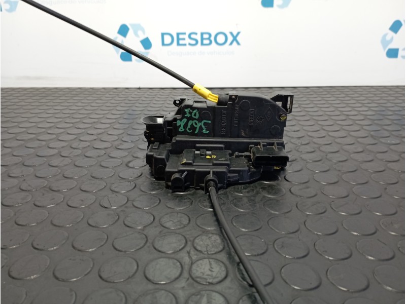 Recambio de cerradura puerta delantera izquierda para renault kangoo k9kb6 referencia OEM IAM 820097579D  