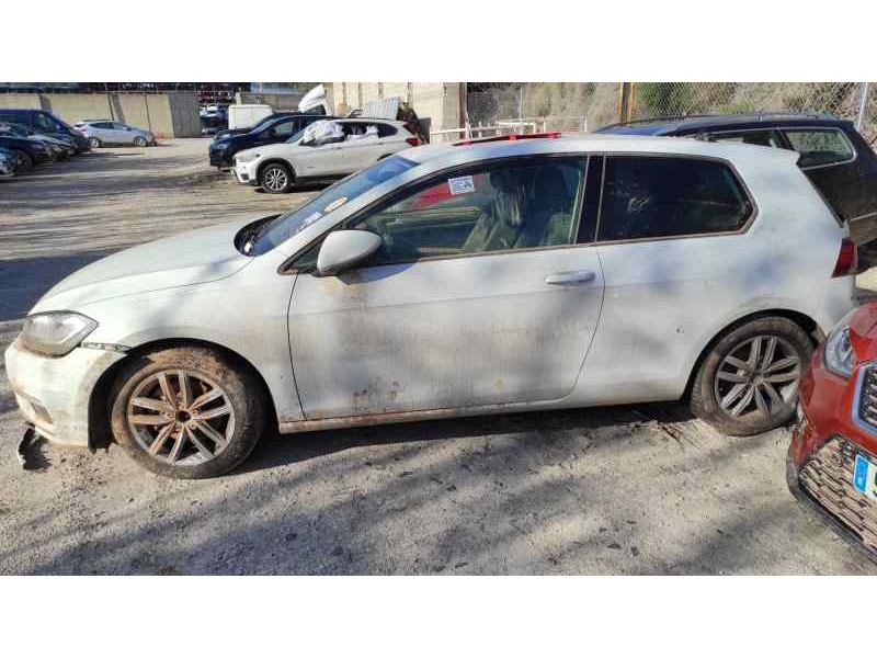 Recambio de aleta delantera izquierda para volkswagen golf vii lim. 1,4 tsi referencia OEM IAM   