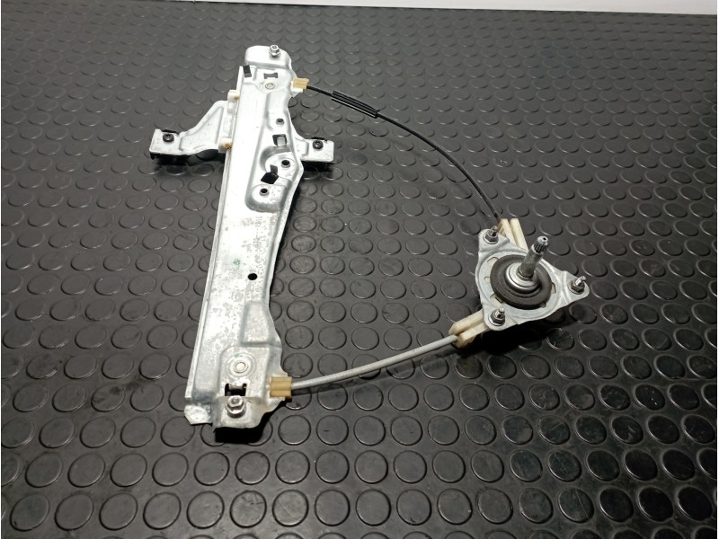 Recambio de elevalunas trasero izquierdo para citroen c3 1.2 puretech 82 referencia OEM IAM   