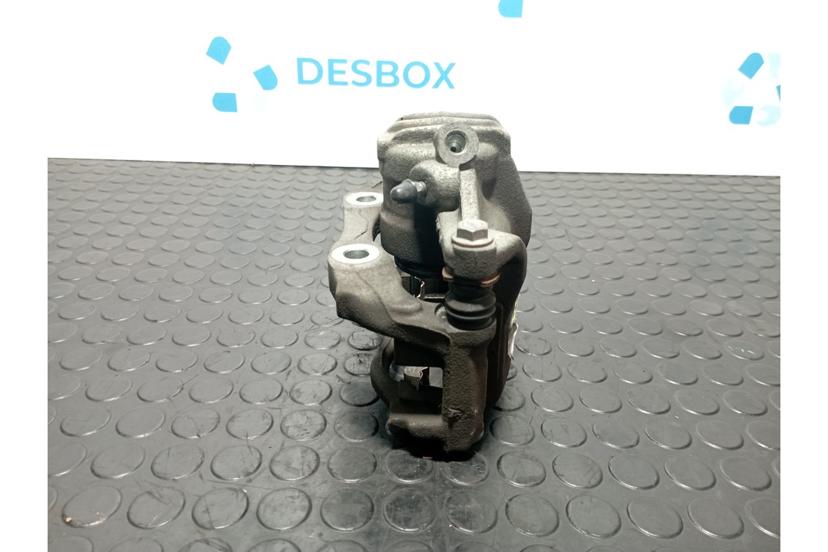 Recambio de pinza de freno delantera derecha para citroen c3 1.2 puretech 82 referencia OEM IAM 9805497780  