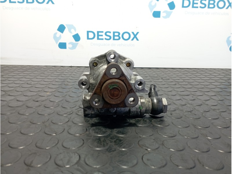 Recambio de bomba direccion para volkswagen passat berlina (3b2) referencia OEM IAM 8D0145177Q  