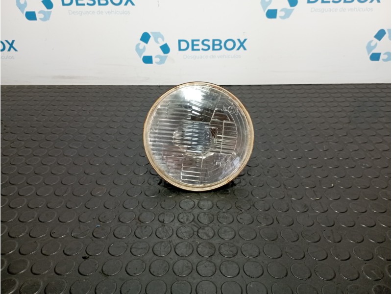 Recambio de faro derecho para land rover defender 2.5 l referencia OEM IAM 54512332  