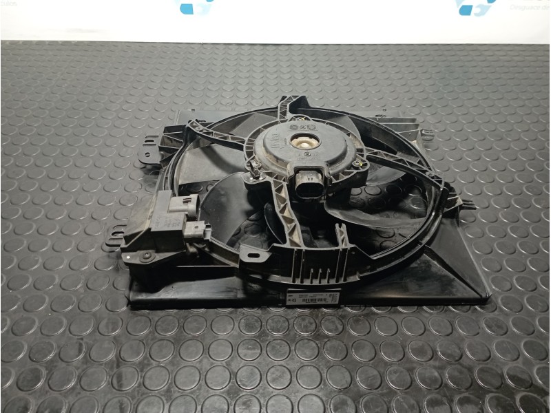 Recambio de electroventilador para citroen c3 1.2 puretech 82 referencia OEM IAM 9829774580  