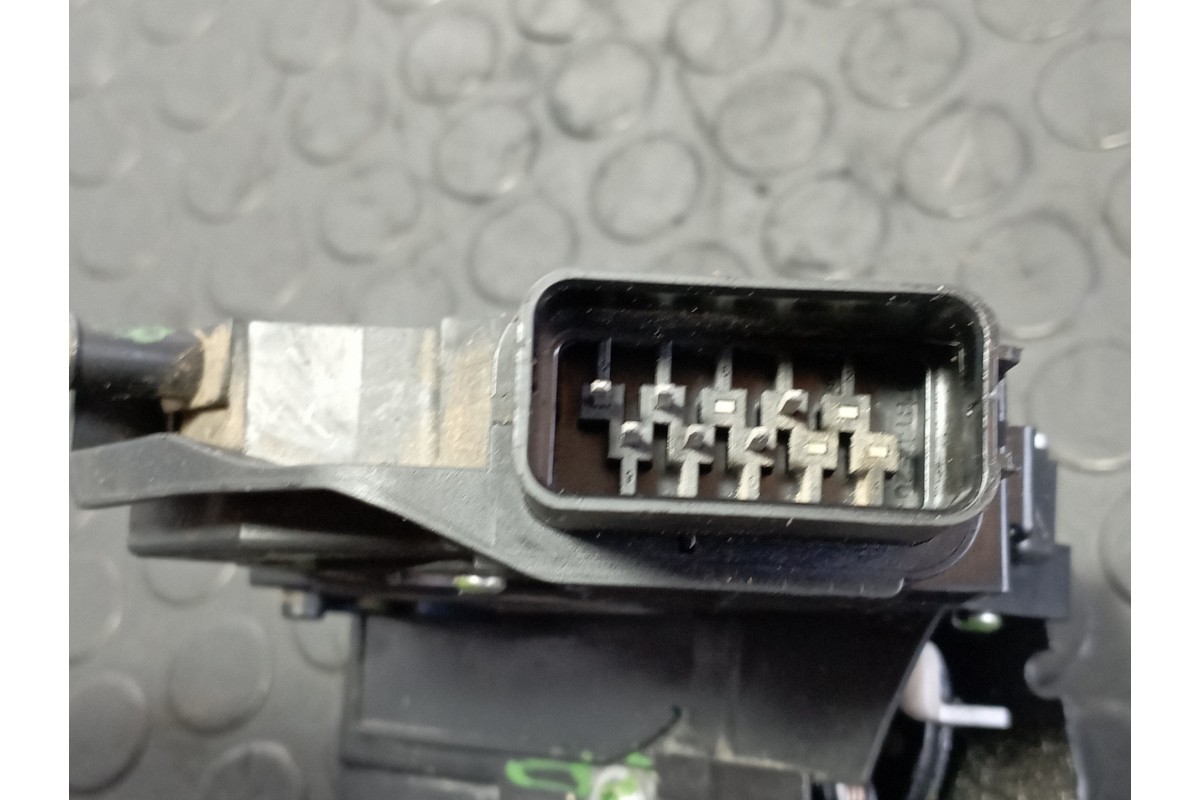 Recambio de cerradura puerta delantera derecha para ford s-max (ca1) titanium (03.2010) referencia OEM IAM 8M2AR21812AA  