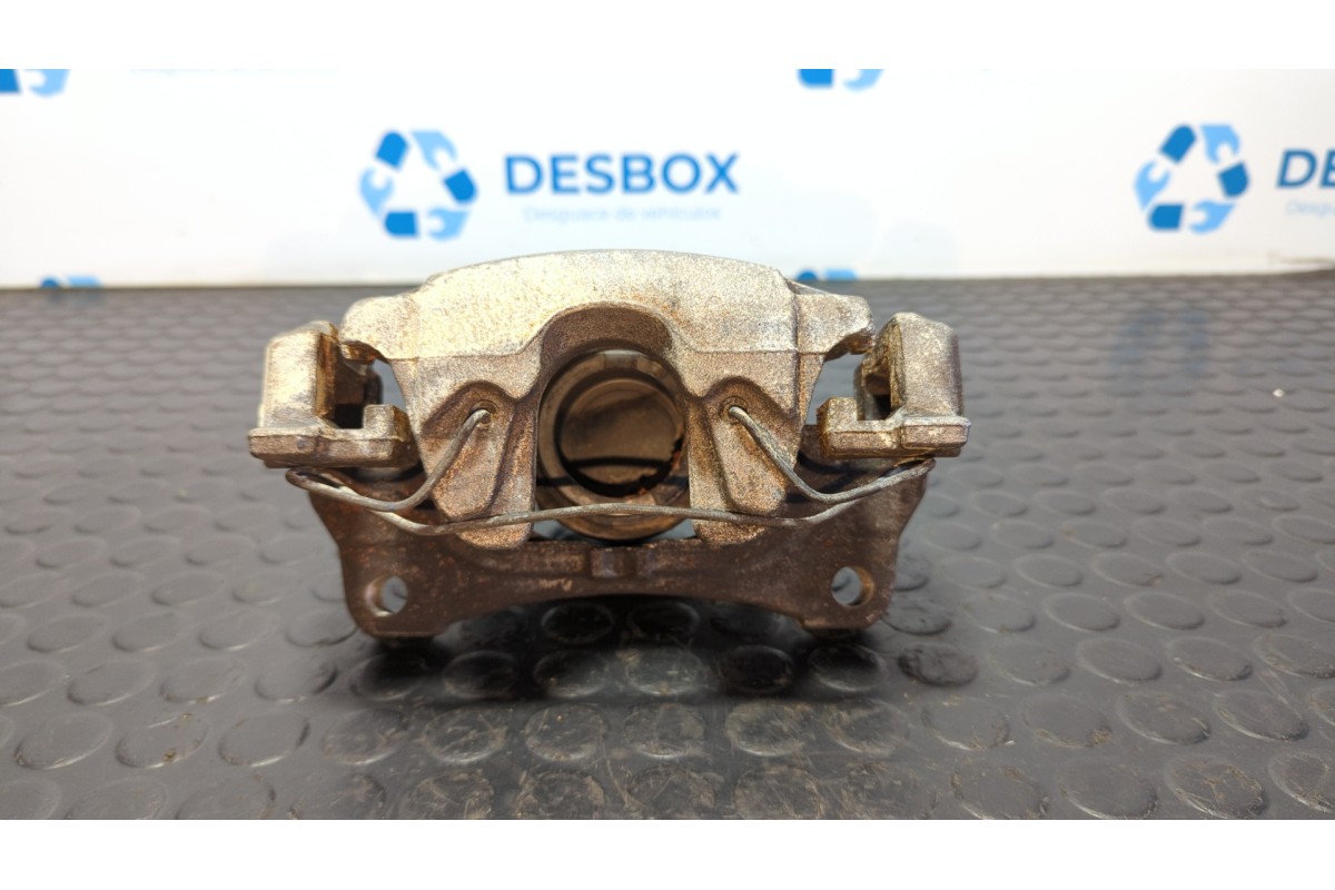 Recambio de pinza de freno delantera izquierda para audi a4 berlina (8w2) 2.0 tdi referencia OEM IAM 8W05DH  