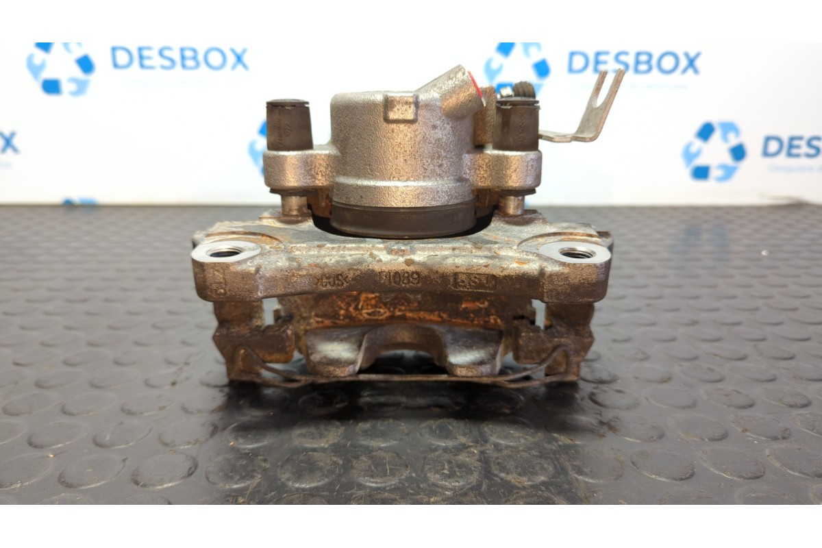 Recambio de pinza de freno delantera izquierda para audi a4 berlina (8w2) 2.0 tdi referencia OEM IAM 8W05DH  