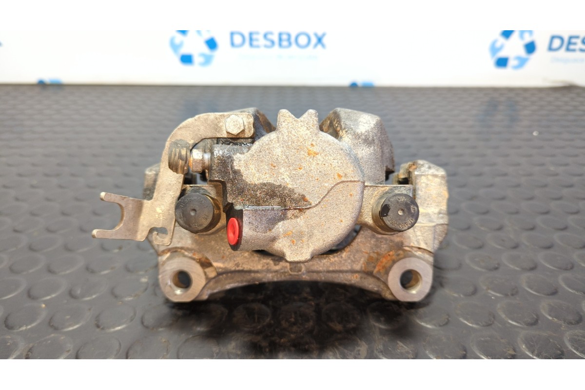 Recambio de pinza de freno delantera derecha para audi a4 berlina (8w2) 2.0 tdi referencia OEM IAM 8W06DH  