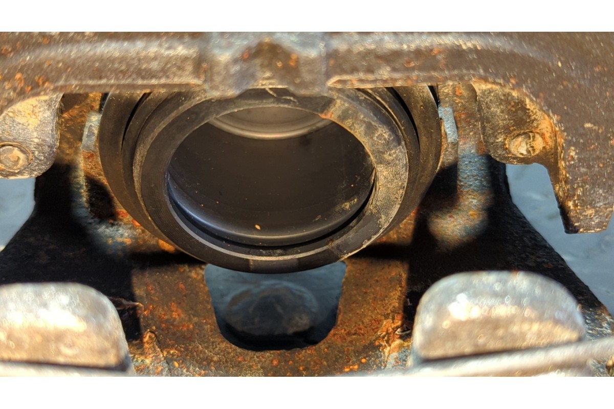 Recambio de pinza de freno delantera derecha para audi a4 berlina (8w2) 2.0 tdi referencia OEM IAM 8W06DH  