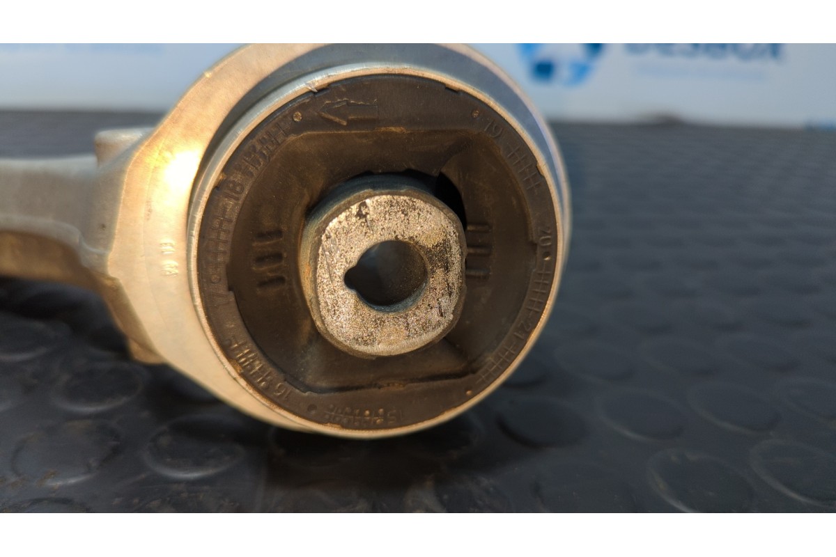 Recambio de brazo derecho inferior delantero para audi a4 berlina (8w2) 2.0 tdi referencia OEM IAM 8W0407694A  