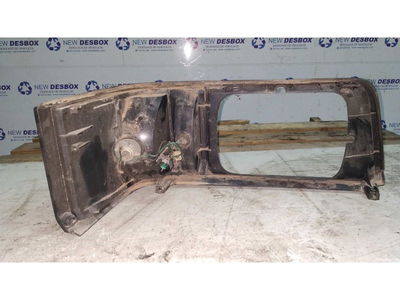 Recambio de piloto delantero izquierdo para mitsubishi l 300 (p00) caja cerr. largo, techo elev. referencia OEM IAM 0411760  