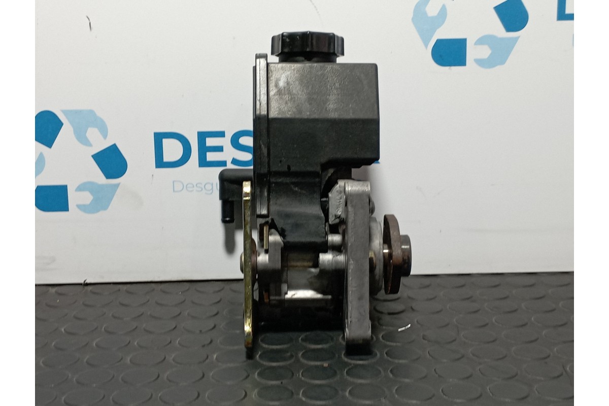 Recambio de bomba direccion para mercedes-benz clase c (w202) berlina 250 td (202.128) referencia OEM IAM A0024661001  