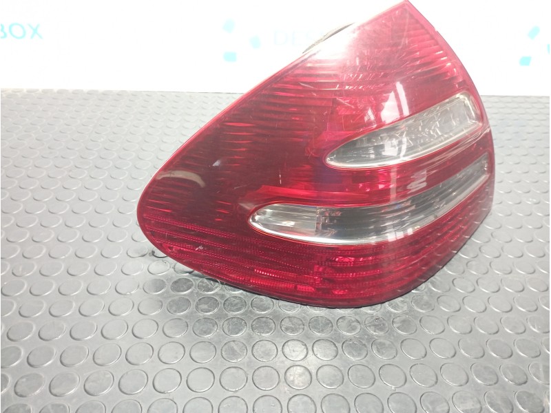 Recambio de piloto trasero izquierdo para mercedes-benz clase e (w211) berlina e 220 cdi referencia OEM IAM A2118200364  