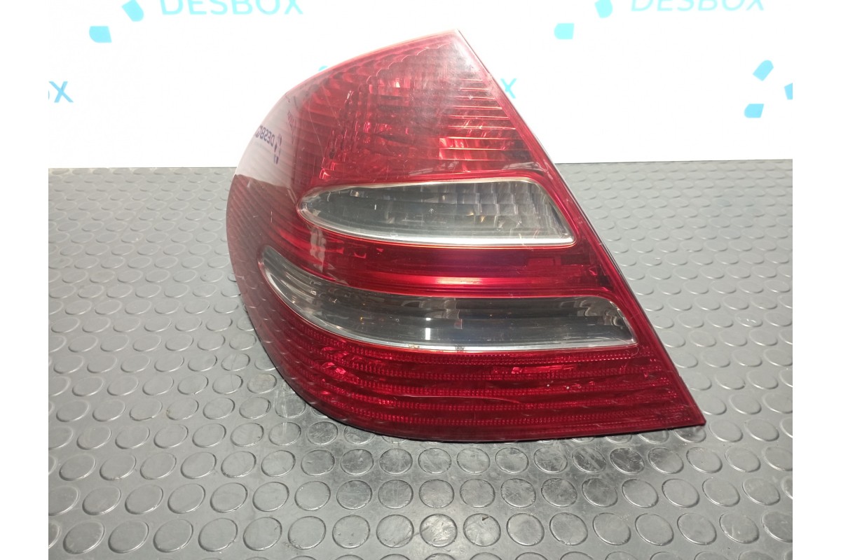 Recambio de piloto trasero izquierdo para mercedes-benz clase e (w211) berlina e 220 cdi referencia OEM IAM A2118200364  