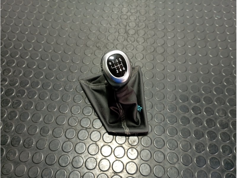 Recambio de pomo palanca cambio para bmw serie 4 coupe (f32) 420d referencia OEM IAM   