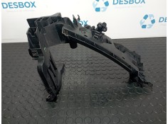 Recambio de soporte faro derecho para audi q5 (8r) q5 2.0 tdi referencia OEM IAM 8R0805608  