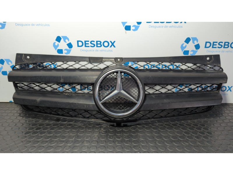 Recambio de rejilla delantera para mercedes-benz vito (w639) basic, combi 2.2 cdi referencia OEM IAM A6398880023  