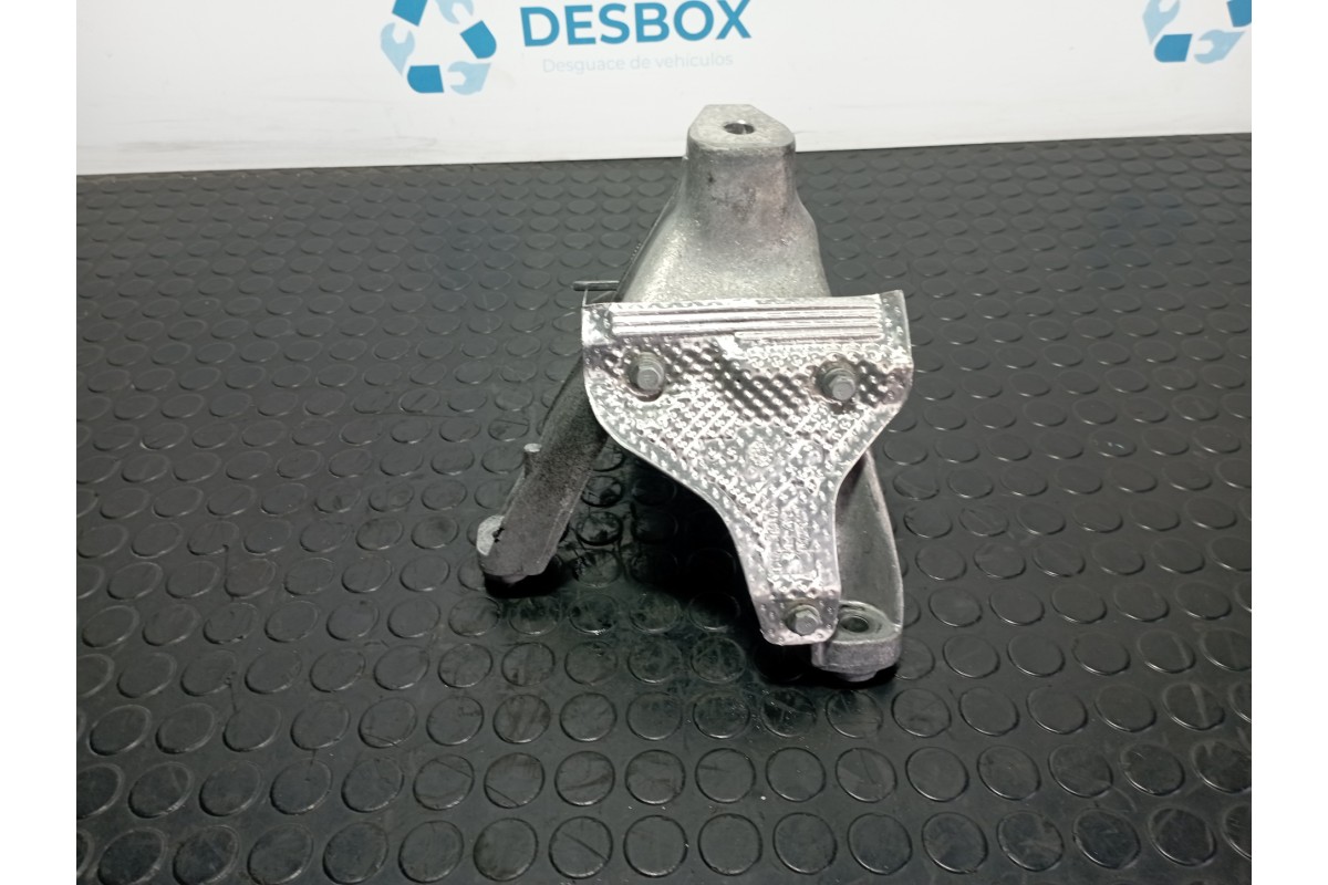 Recambio de soporte motor derecho para audi q5 (8r) q5 2.0 tdi referencia OEM IAM 8K0199308BE  