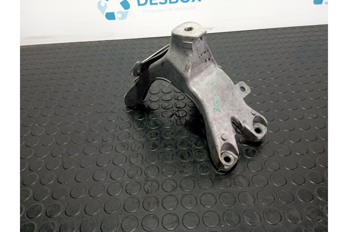 Recambio de soporte motor derecho para audi q5 (8r) q5 2.0 tdi referencia OEM IAM 8K0199308BE  
