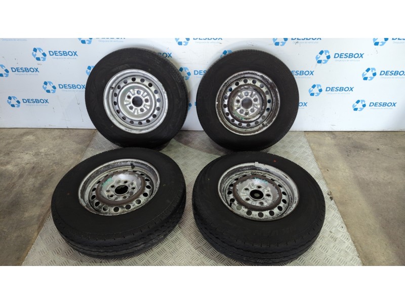 Recambio de juego llantas para nissan vanette cargo referencia OEM IAM 2141010  