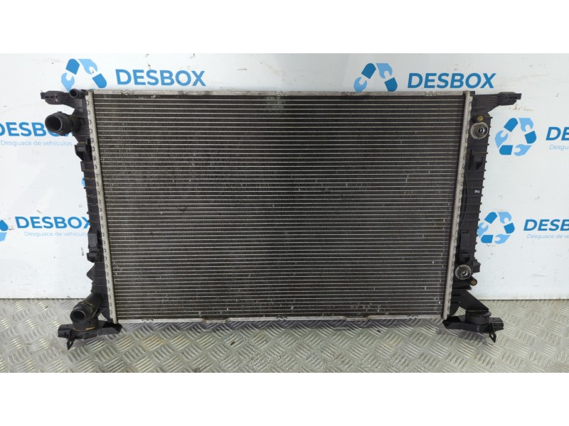 Recambio de radiador agua para audi q5 (8r) q5 2.0 tdi referencia OEM IAM 8K0121251T  