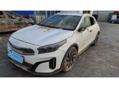 Recambio de bisagras puerta delantera izquierda para kia xceed xceed 0.998 3 cilindros referencia OEM IAM   