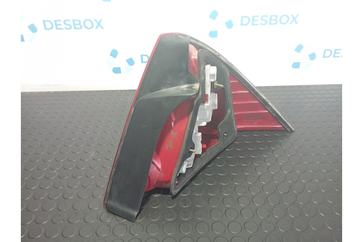 Recambio de piloto trasero izquierdo para ford mondeo turnier (ge) 2.0 tdci cat referencia OEM IAM 1S7113405A  