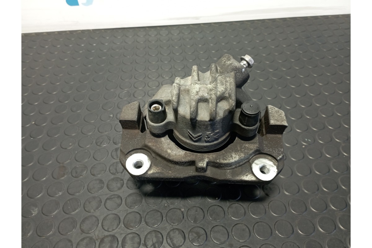 Recambio de pinza de freno delantera derecha para peugeot 508 sw sw allure hdi 116 referencia OEM IAM N168  
