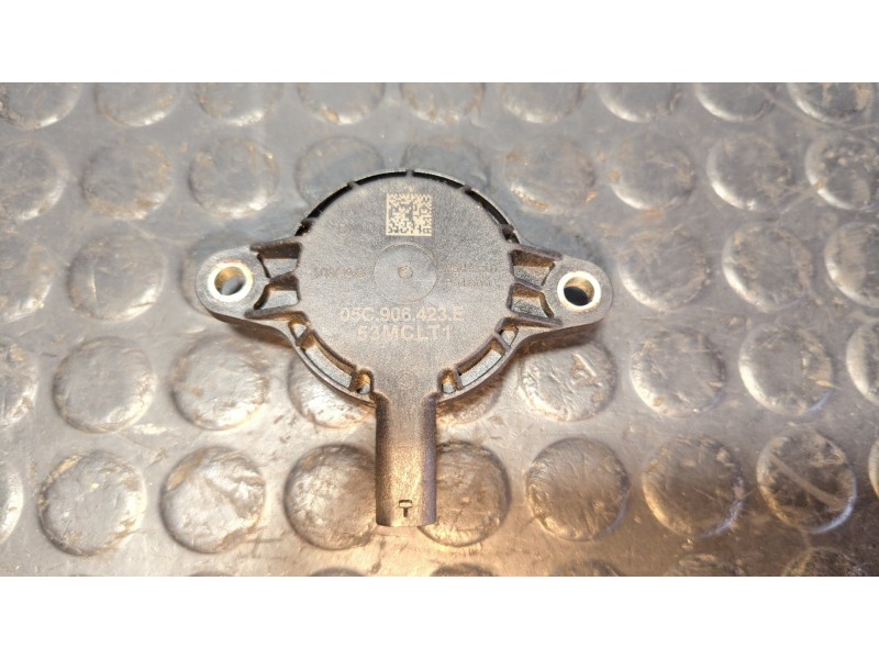 Recambio de sensor angulo giro arbol de levas para volkswagen polo vi (ae1) referencia OEM IAM 05C906423E  