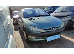 peugeot 206 berlina del año 2001