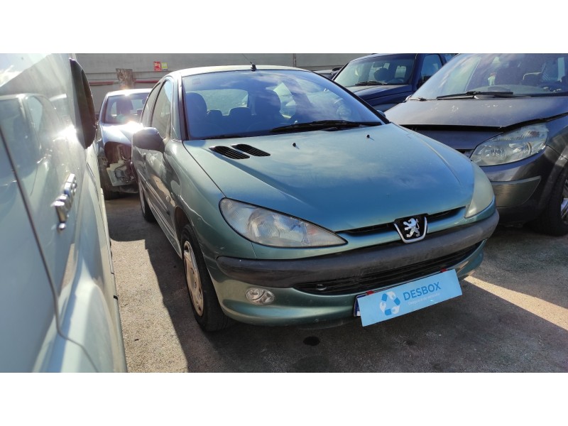 peugeot 206 berlina del año 2001