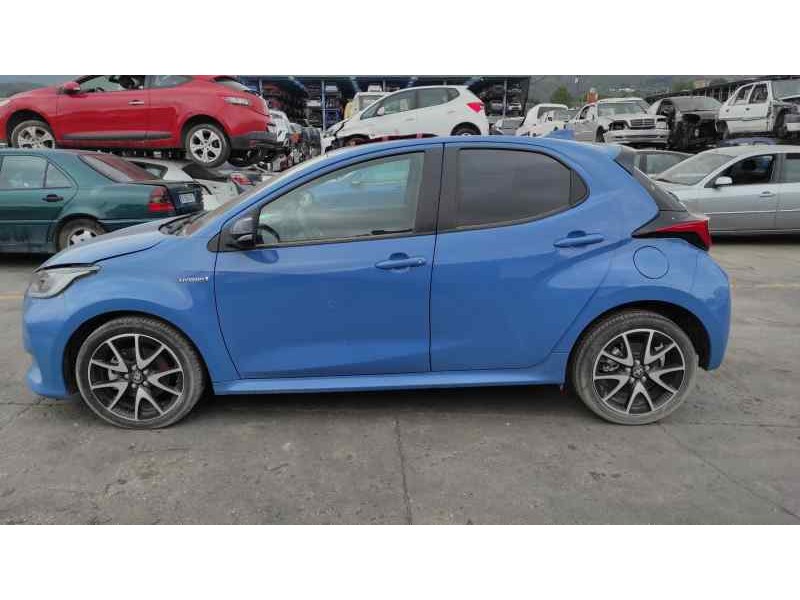 Recambio de puerta trasera izquierda para toyota yaris (xp21) yaris hibrid referencia OEM IAM   