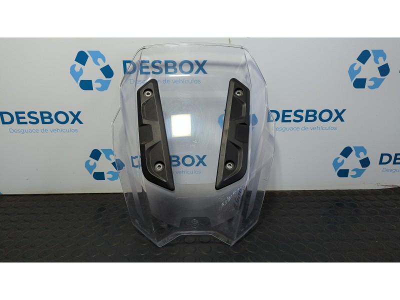 Recambio de cupula para bmw c 400 x referencia OEM IAM 46638558230  