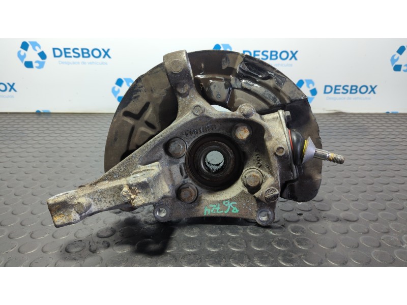 Recambio de mangueta delantera derecha para volvo xc70 2.4d referencia OEM IAM 9461944  