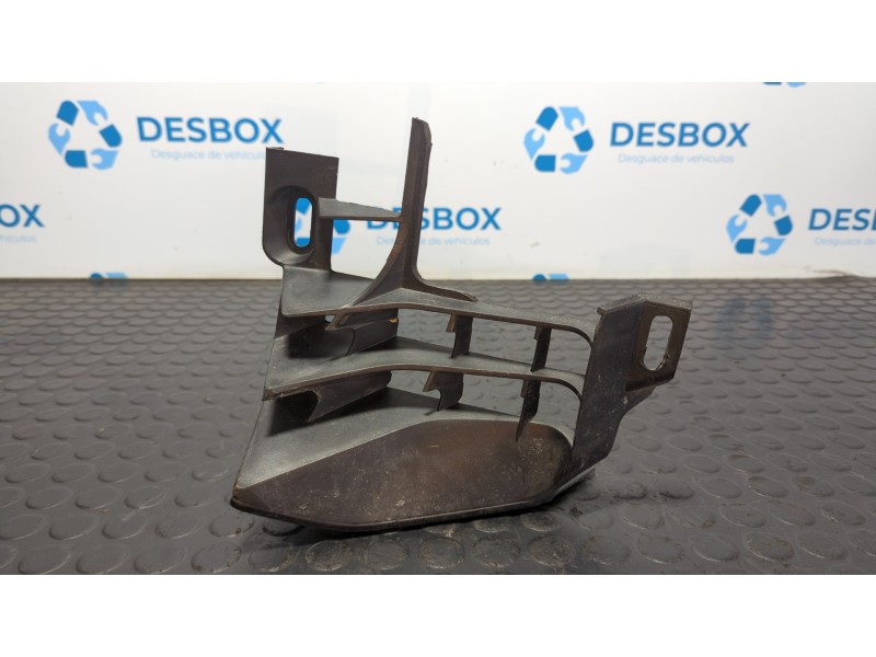Recambio de moldura para ktm 125 duke referencia OEM IAM JP181203  