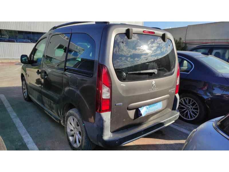 Recambio de puerta lateral corredera izquierda para peugeot partner 1.5 hdi referencia OEM IAM   