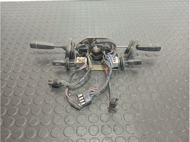 Recambio de mando multifuncion para land rover defender 2.5 l referencia OEM IAM 35292E  