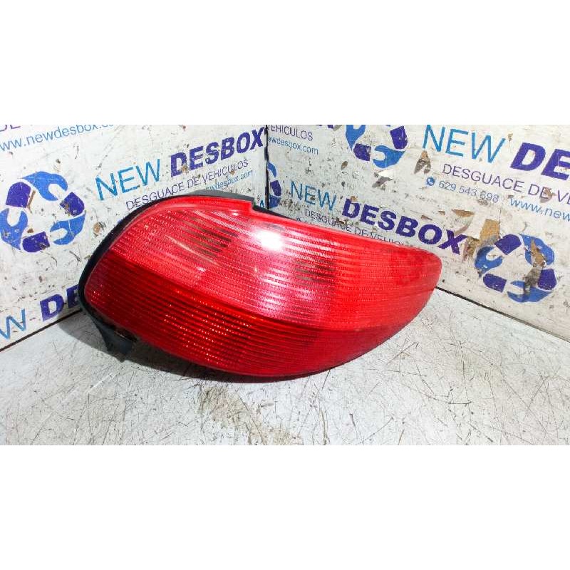 Recambio de piloto trasero derecho para peugeot 206 cc 1.6 16v cat referencia OEM IAM 2531  