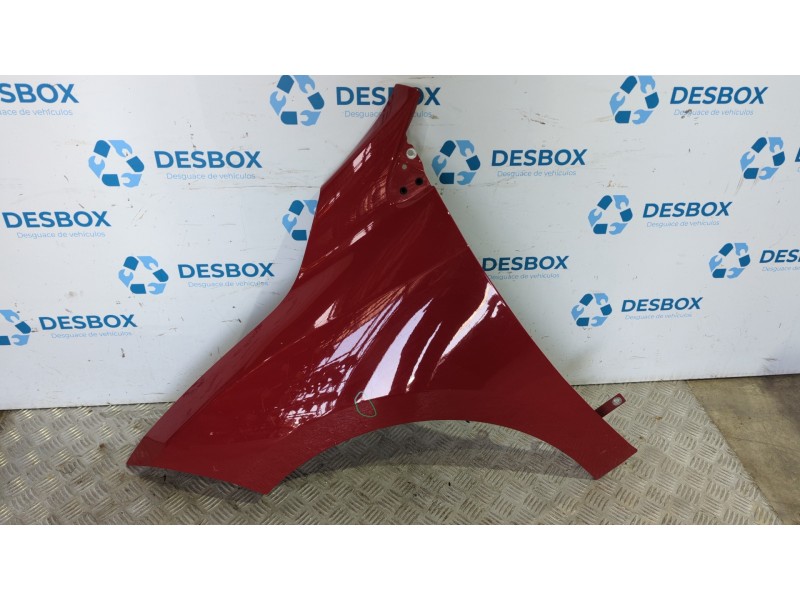 Recambio de aleta delantera izquierda para renault megane iii coupe megane coupe 1.5 dci referencia OEM IAM   