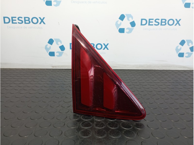 Recambio de piloto porton izquierdo para peugeot 3008 1.6 referencia OEM IAM 9805511280  