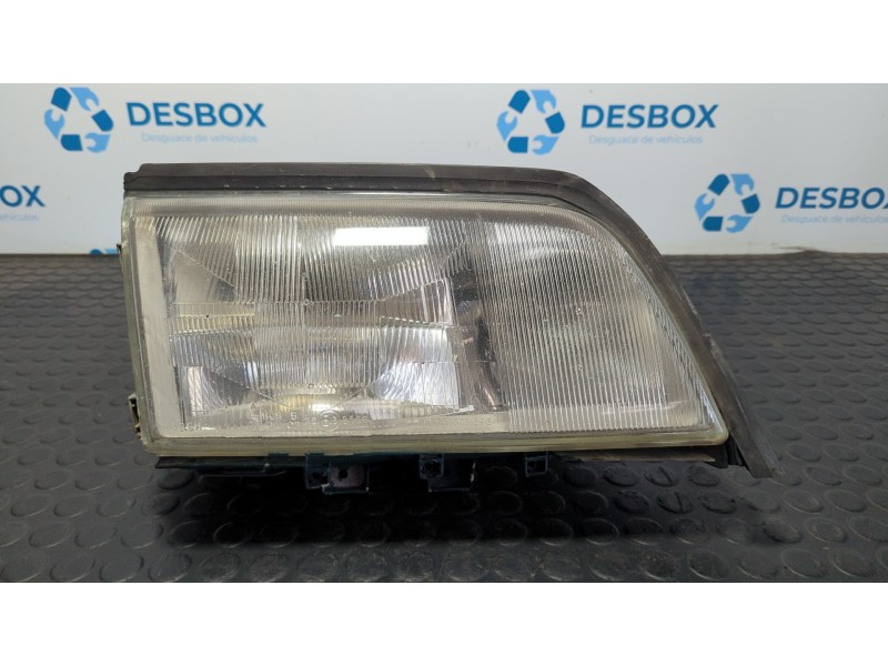 Recambio de faro derecho para mercedes-benz clase c (w202) berlina referencia OEM IAM 1305230125  