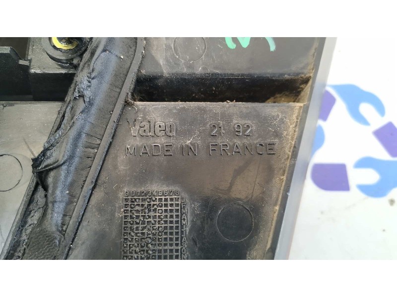 Recambio de piloto porton izquierdo para nissan primera berlina (p11) 2.0 16v cat referencia OEM IAM 2192  