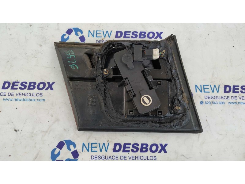 Recambio de piloto porton derecho para nissan primera berlina (p11) 2.0 16v cat referencia OEM IAM 2192  