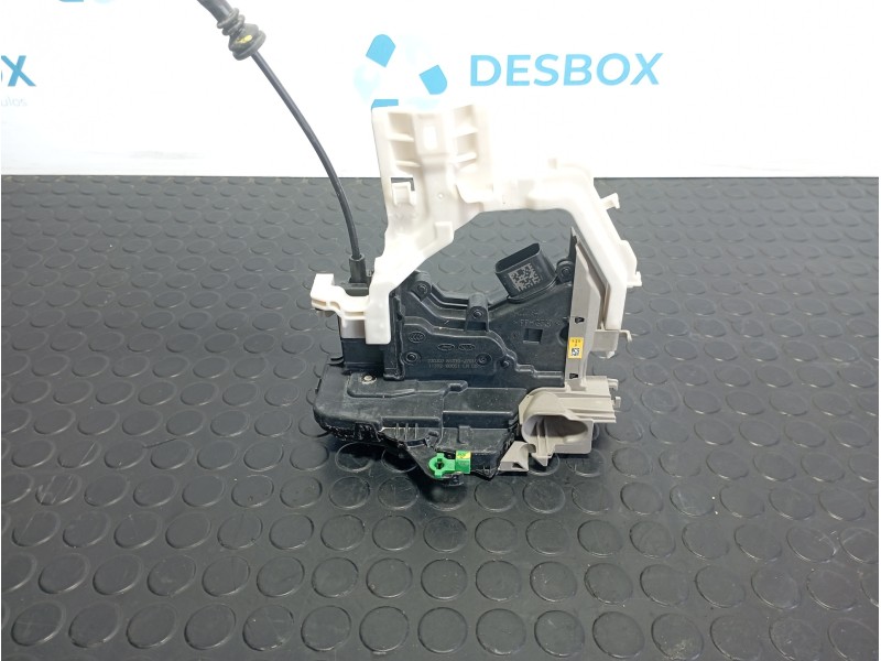 Recambio de cerradura puerta delantera izquierda para kia xceed xceed 0.998 3 cilindros referencia OEM IAM 81310J7010  