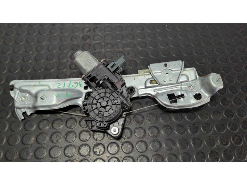 Recambio de elevalunas trasero derecho para renault megane iv berlina 5p 1.5 dci referencia OEM IAM C42894104  