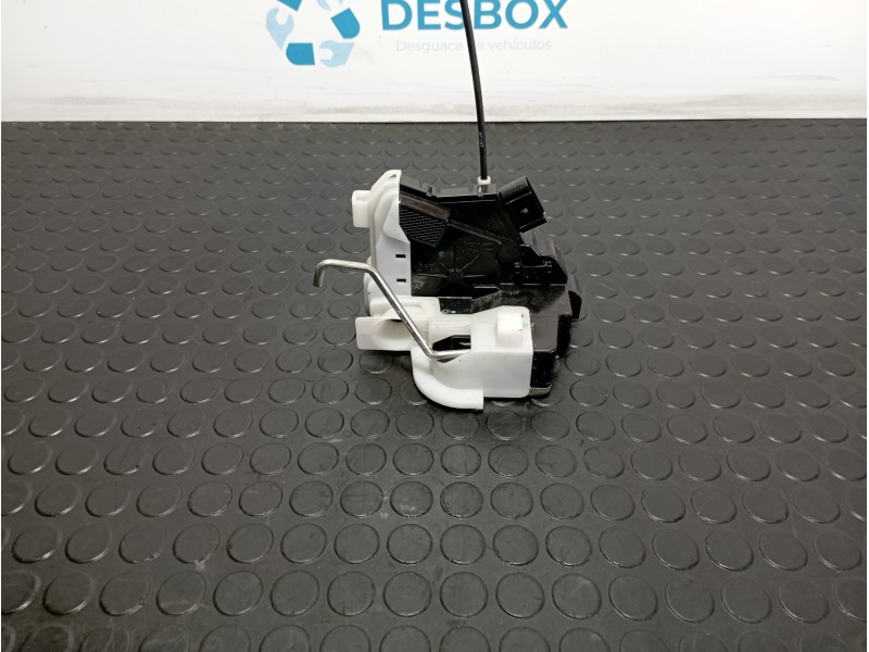 Recambio de cerradura puerta delantera derecha para hyundai i20 active i20 active referencia OEM IAM 81320C8040  