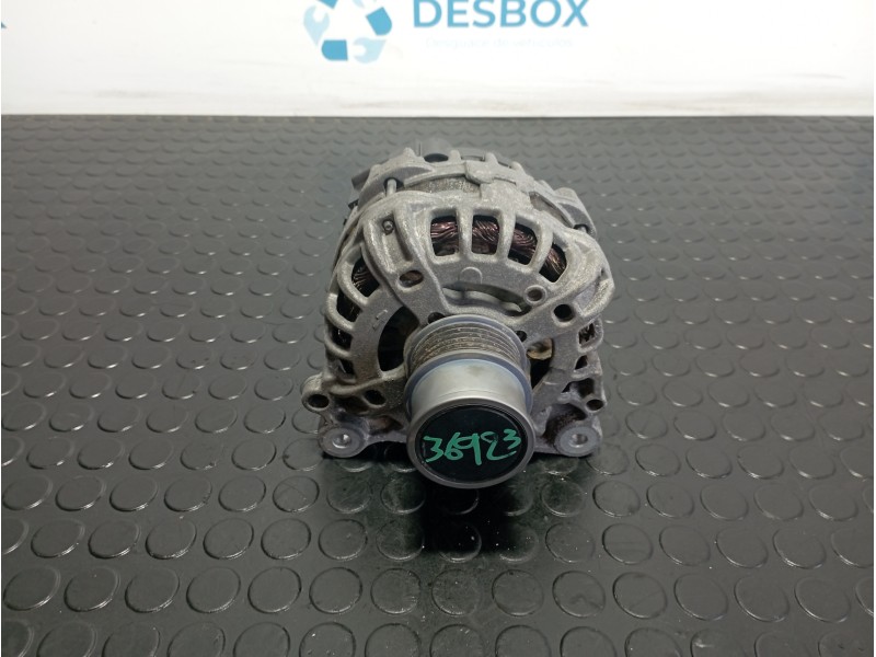 Recambio de alternador para volkswagen polo 1.0 tsi referencia OEM IAM 04E903015A  