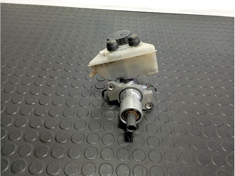 Recambio de bomba freno para mercedes-benz clase c (w201) berlina e 190 (201.024) referencia OEM IAM 32066144  