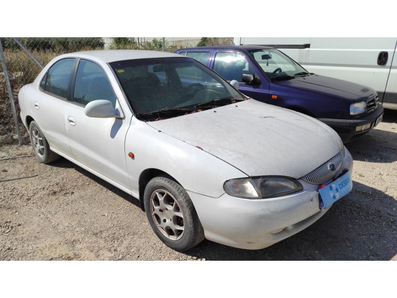 hyundai lantra berlina (rd) del año 1997